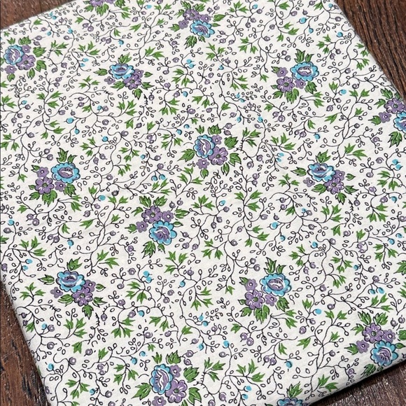 Floral Patterned Fabric - Picture 3 of 3